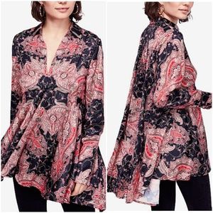 NWT Free People

Field of Butterflies High-Low Tra